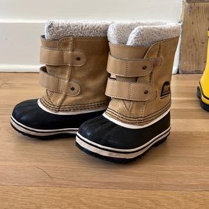 Sorel Pac Strap Boots (toddler usa 7)